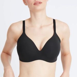 NWT Knix “The Wing Woman Contour” bra size 4